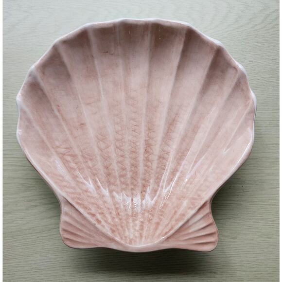 DISH-AMERICAN ATELIER-"By The Sea"-Pink-Shell Shaped-Oven-Dishwasher-Microwave - Picture 3 of 10